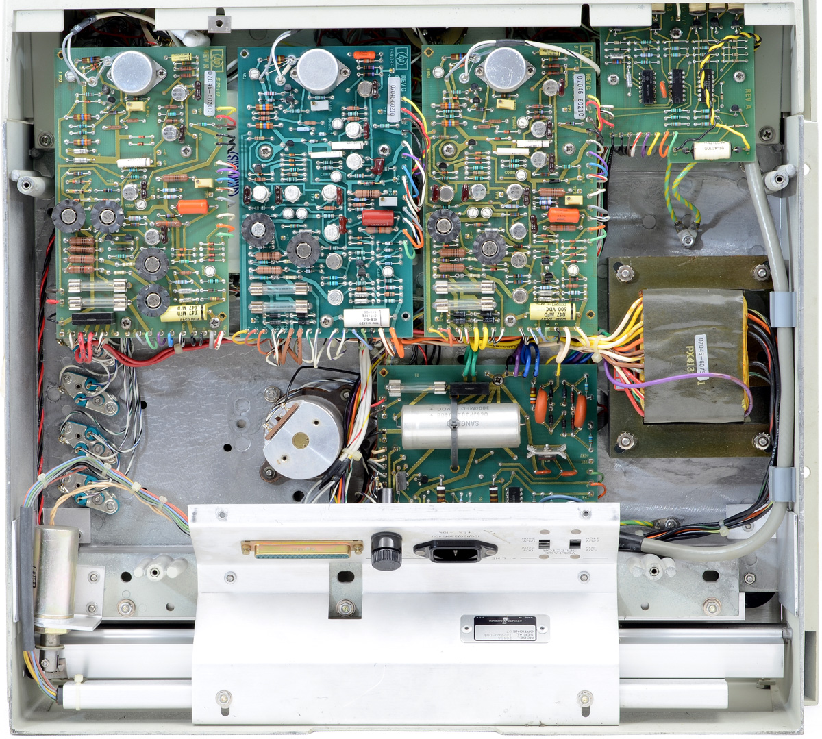 438 HP/Agilent 7015B X-Y Recorder Operating and Service Manual Loc 